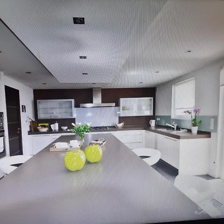 Maison Ilaguinabaita 255 Bis Ferienhaus