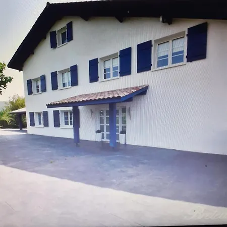 Maison Ilaguinabaita 255 Bis Ferienhaus *