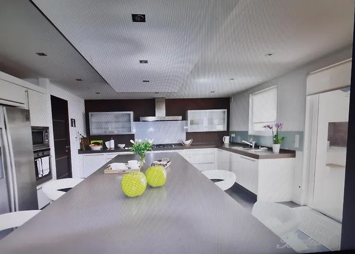 Maison Ilaguinabaita 255 Bis Ferienhaus