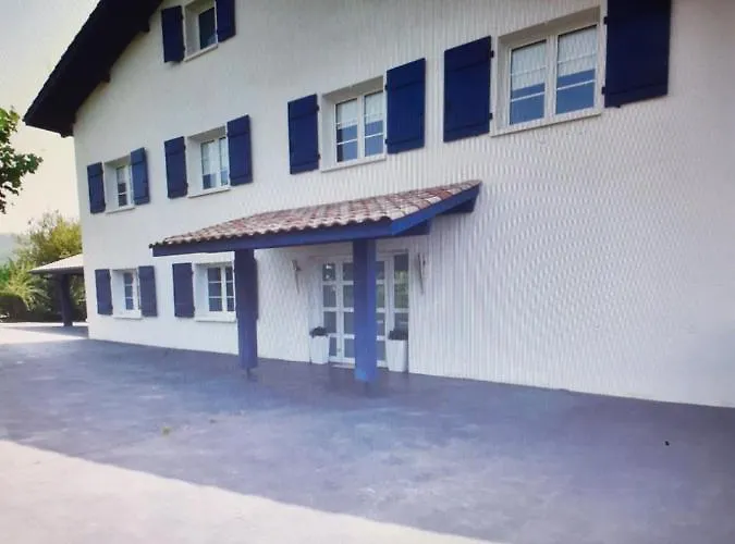 Maison Ilaguinabaita 255 Bis Ferienhaus *